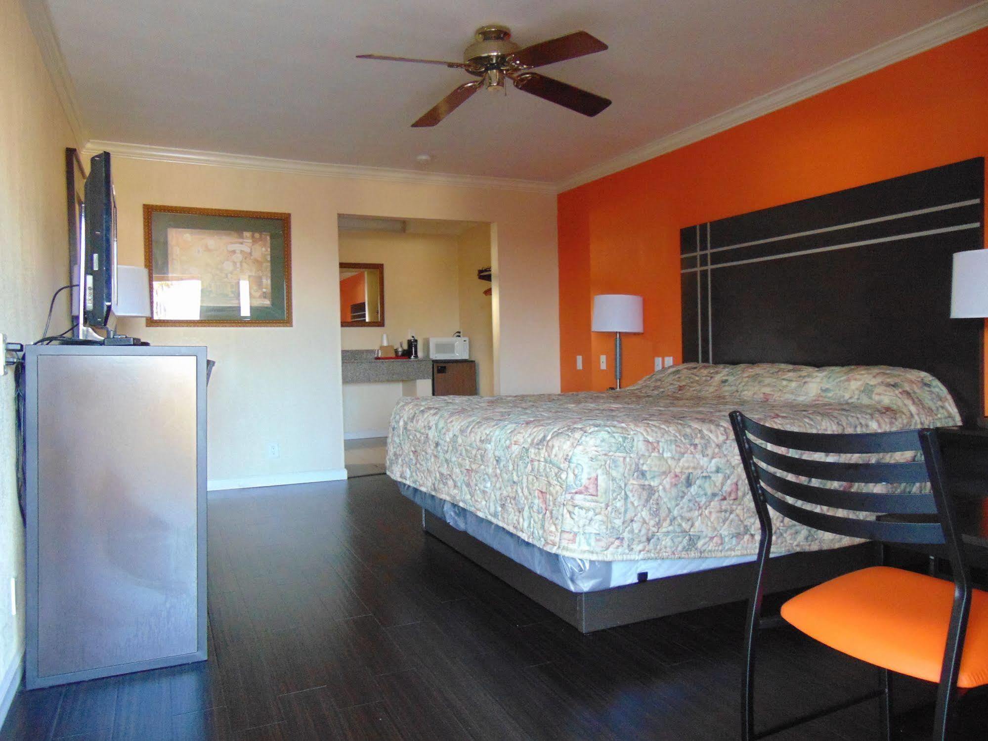 Heart Of Texas Motel Όστιν Εξωτερικό φωτογραφία